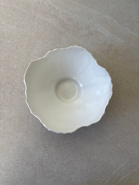 Small broken edges bowl